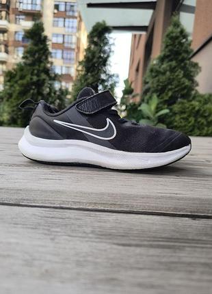 Детские кроссовки. кроссовки 33 размер. кроссовки найк. легкие кроссовки найс. беговые кроссовки.