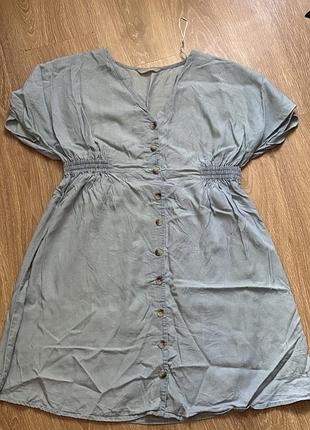 Гарний літній сарафан