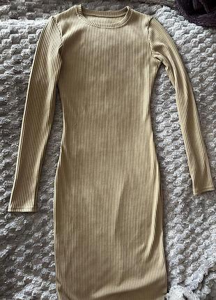 Сукня довга