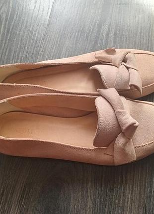 Стильне зручне взуття  carlo pazolini