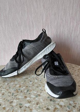 Кросівки для фітнесу