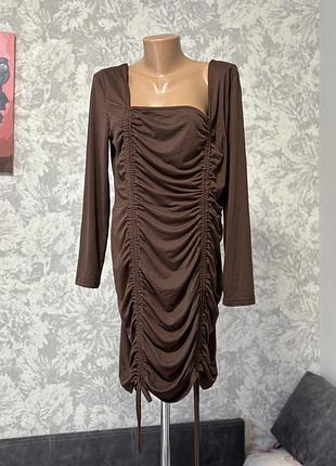 Сукня жіноча коричнева