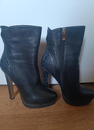 Ботильоны женские кожаные черные 36