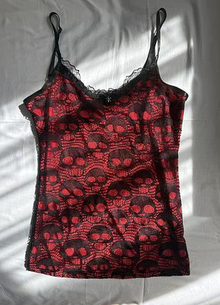 Готична майка з черепами від jawbreker