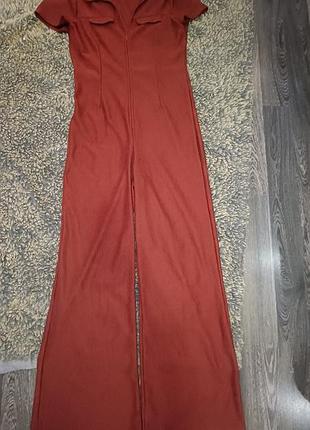 Классный ромпер комбинезон с широкими брюками палаццо за молнии размер м