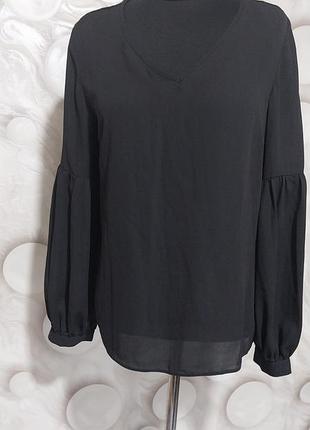 Блуза с широкими рукавами