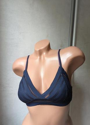 Бюстгальтер от tommy hilfiger