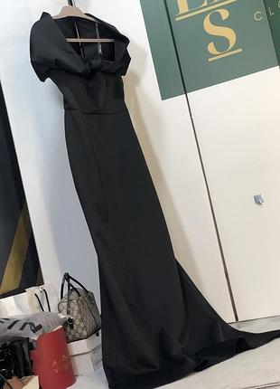 Розкішна чорна довга сукня вечірня святкова