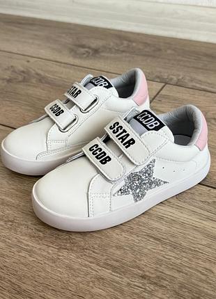 Нові білі дитячі кеди на липучці в стилі відомого бренду