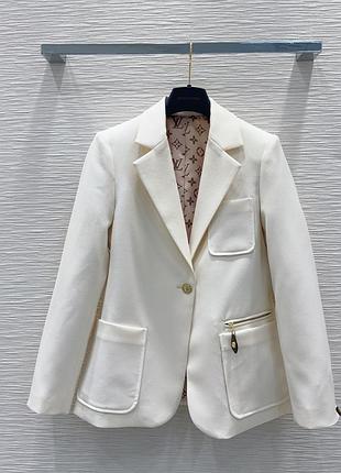 Піджак жіночий