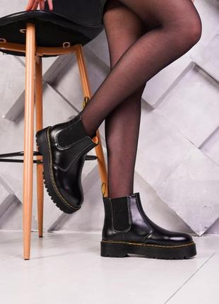 Dr. martens демисезонные ботинки мартинси без шнурков5 фото