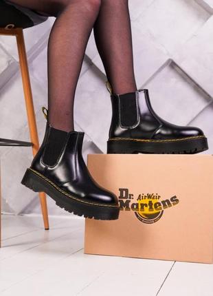 Dr. martens демисезонные ботинки мартинси без шнурков10 фото