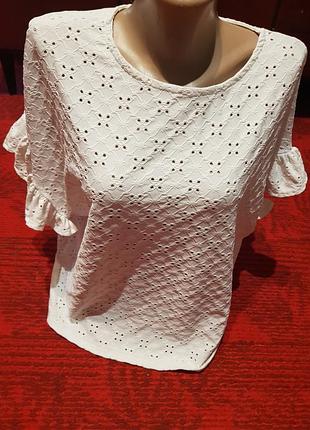 Футболка стильна