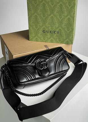 Шкіряна сумка через плече в фірмовій прострочці g