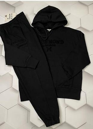 Спортивные костюмы