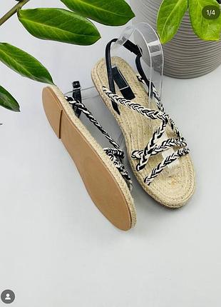 Європа🇪🇺nехт. фірмові босоніжки