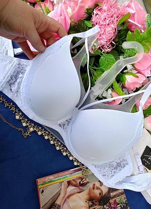 Соблазнительный белый бюстгальтер с портупеей польща