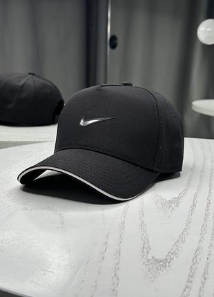 Бейсболка тракер nike essential black fw’25