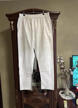 Легенькі жіночі брючки з натуральної тканини