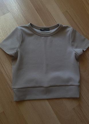 Футболка жіноча укорочена в рубчик