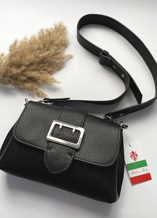 Итальянская кожаная черная сумка с декоративной пряжкой, borse in pelle (италия)2 фото