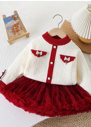 Костюм нарядний