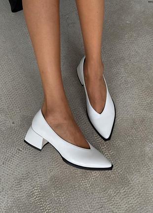 Шкіряні туфлі