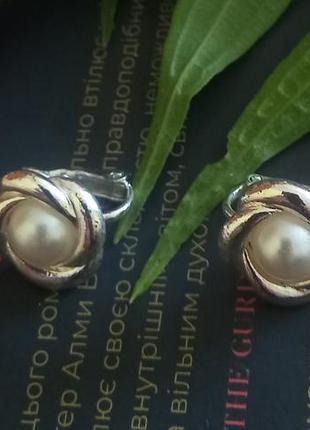 Винтажные клипсы. америка.