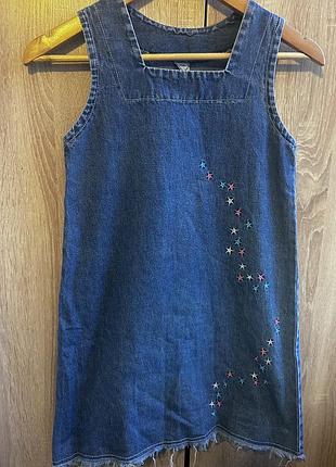 Джинсовий сарафан з вишитими зірочками, зріст 134