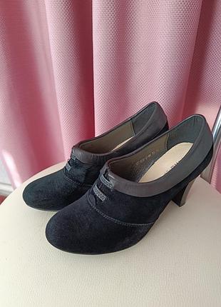 Туфлі 35 розміру