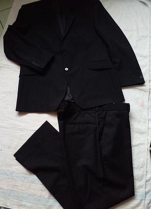 Чоловічий костюм