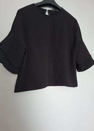 Блуза з пишними рукавами