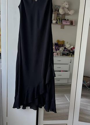 Жіноча сукня