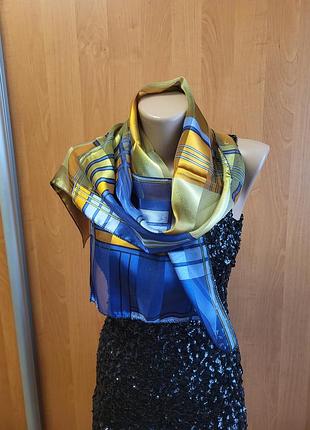 Разноцветный полупрозрачный легкий шарф