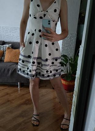 Женское платье в горошек молочный цвет