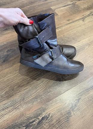 Дуже стильні чоботи сапоги