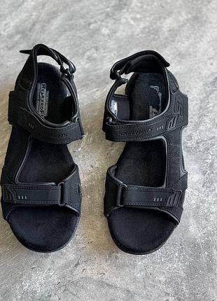 Skechers sandals black