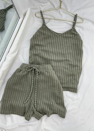 Оливкова піжама