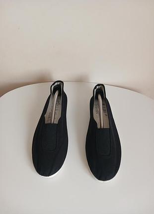 Стильні мокасіни. балетки