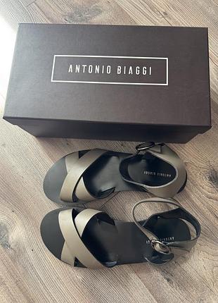 Сандали бренда antonio biaggi