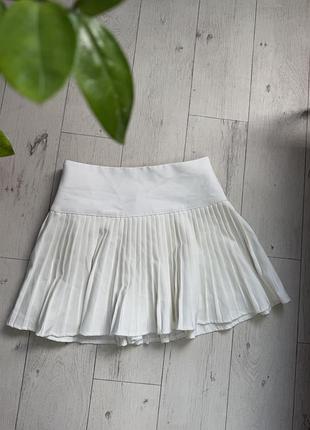 Гарна актуальна спідниця