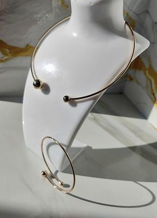 Жіночий комплект прикрас з колье і браслета в золотистому кольорі, біжутерія