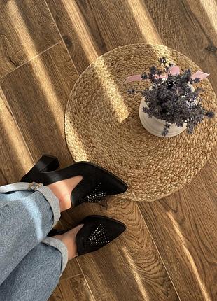 Брендові закриті туфлі stuart weitzman for russell & bromley