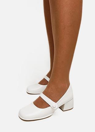 Туфли белые средний каблук квадратный носок размер 36 37 38 39 40