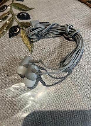 Наушники проводные
