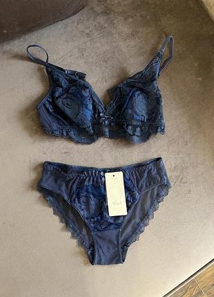 Weiyesi мереживний комплект білизни синій кружевний ажурний без кісточок, мʼяка чашка