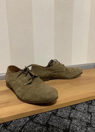 Туфлі замша чоловічі стильні ідеальний стан