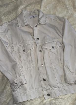 Джинсова куртка reserved