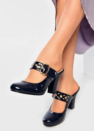 Шлепанцы нарядные темно синие