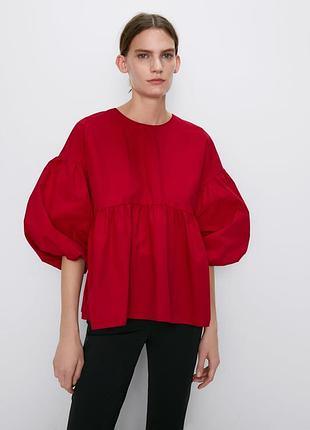 Червона яскрава пишна блуза з рукавами воланами zara